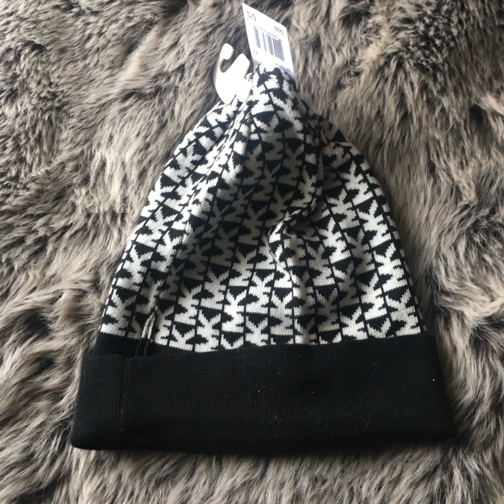 WOMENS MICHAEL KORS FOLD OVER HAT-NEW WITH TAGS